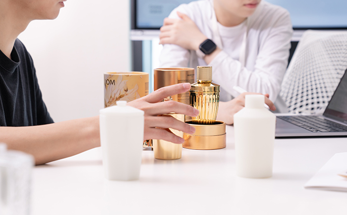 how-to-build-your-own-perfume-brand-1